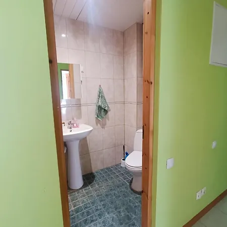 Lejlighed Vormsi Ohvitseride Maja Korter Nr 4 *