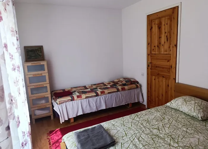 Vormsi Ohvitseride Maja Korter Nr 4 Appartement Hullo